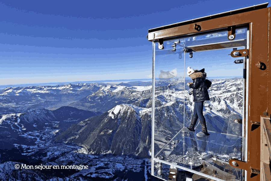 Le pas dans le vide - Aiguille du midi