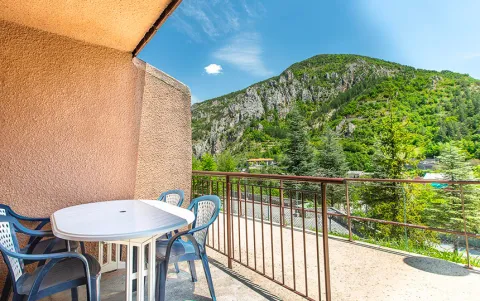 Résidence Les Gorges Rouges à Guillaumes - appartement 3P5