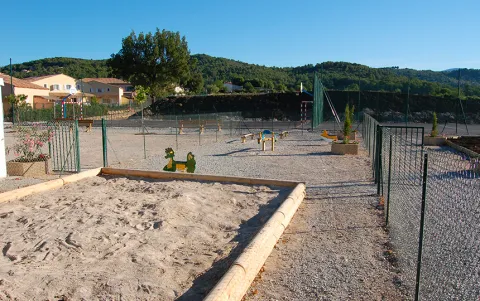 Résidence Les Bastides de Fayence à Tourettes - aire de jeux