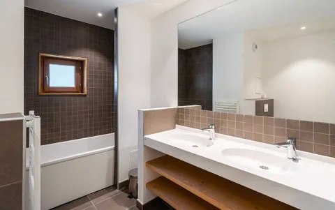 Résidence Les Écrins d'Auris à Auris en Oisans - 2 pièces cabine 6 personnes