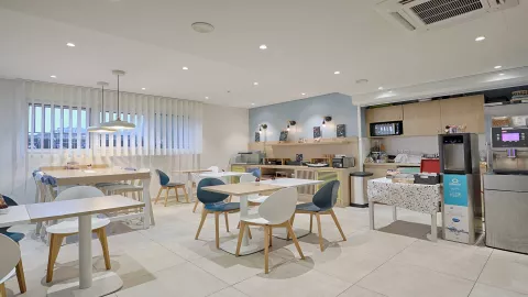 Apparthotel Paris Quai de Marne Vacancéole salle petit déjeuner