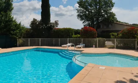 Résidence Les Bastides de Fayence vacances à la campagne avec piscine