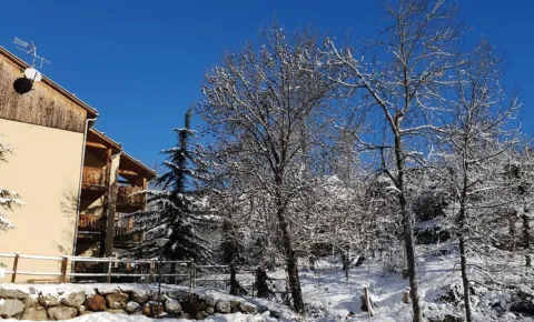Résidence La Vallée d'ax Pyrénées Ariégeoises en hiver