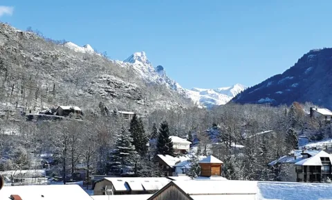 Résidence La Vallée d'ax Pyrénées Ariégeoises en hiver