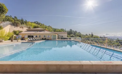 Résidence Vacancéole le domaine de Camiole Pays de Fayence