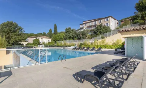 Résidence Vacancéole le domaine de Camiole Pays de Fayence