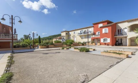 Résidence Vacancéole le domaine de Camiole Pays de Fayence