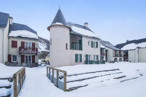 Résidence Les Jardins de Balnéa à Loudenvielle - extérieur hiver