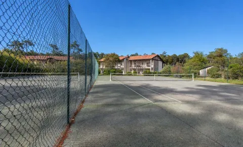 Terrain de tennis Allée des Dunes