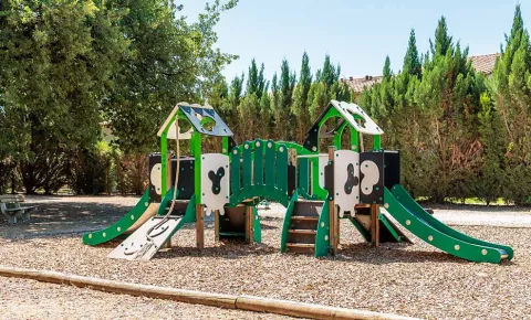 Aire de jeux enfants Les Demeures du Ventoux