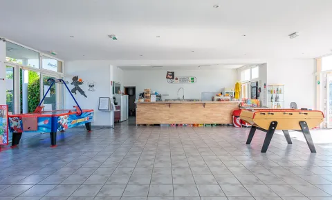 Aire de jeux intérieure Les Demeures du Ventoux
