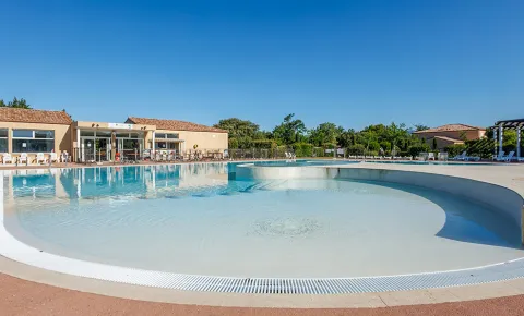 Piscine Les Demeures du Ventoux