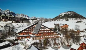 Résidence Les Gentianes à Gresse en Vercors - vue extérieure hiver