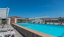 Résidence Le Crystal à Cagnes sur mer - piscine sur toit