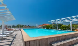 Résidence Le Crystal à Cagnes sur mer - piscine sur toit