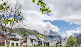 résidence vue extérieur de loin