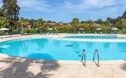 Bannière piscine de résidence allée des dunes à Ondres Bayonne